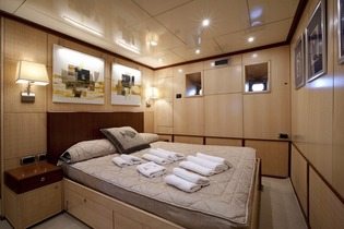 VIP suite on classic superyacht Cannes