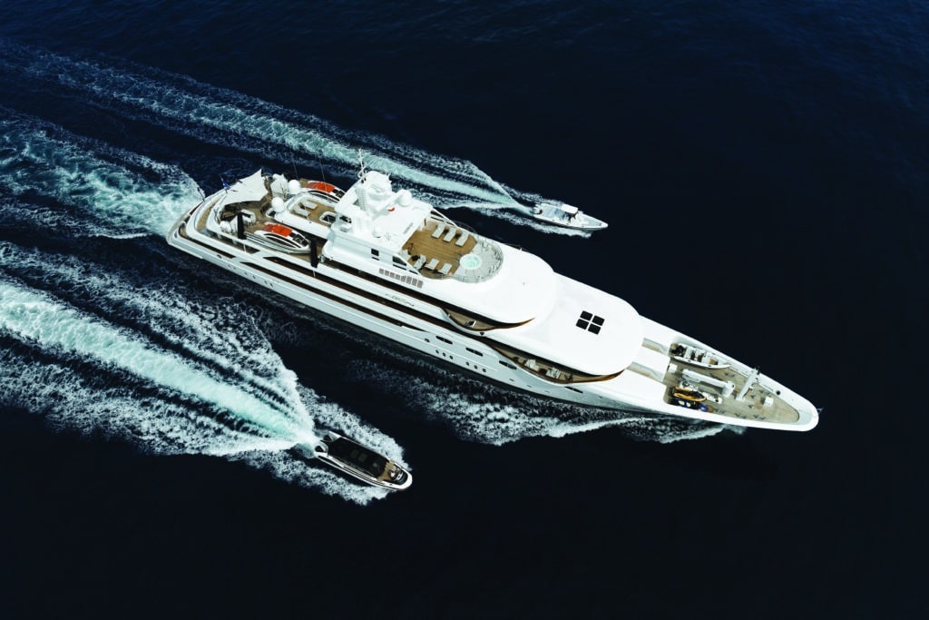 emir-yacht-charter