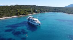 chartering-a-yacht-in-greece
