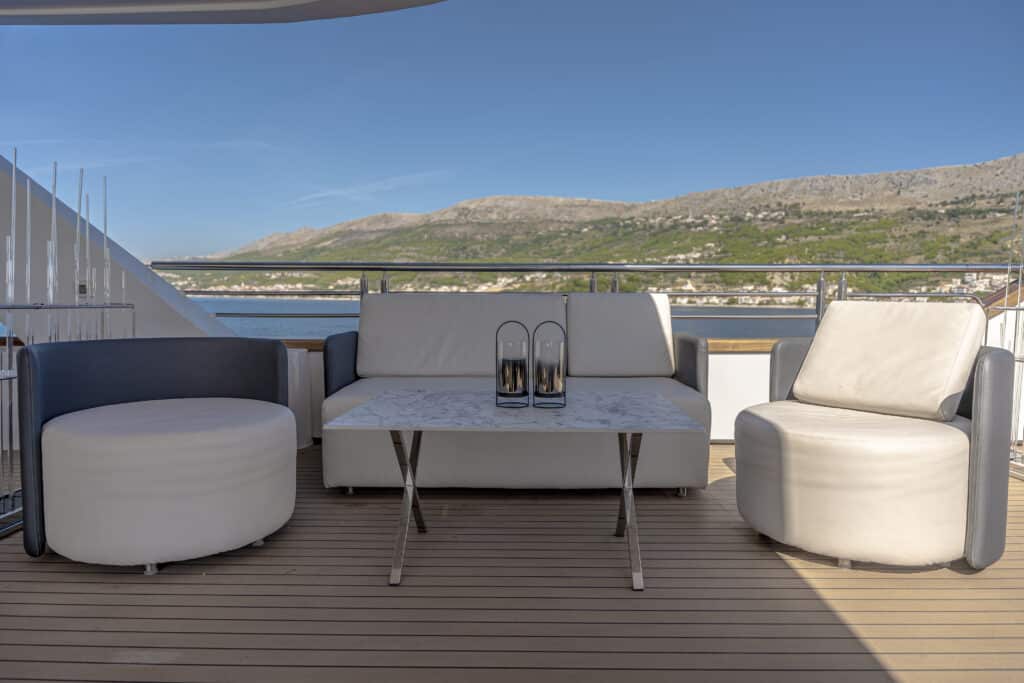 cristal-yacht-charter