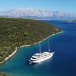 bellezza-yacht-charter