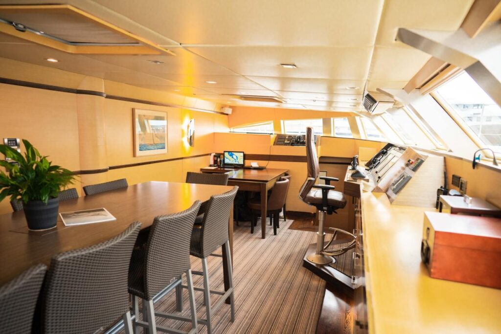 ipharra-yacht-charter